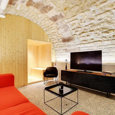 Sereners - Place Des Vosges Apartment